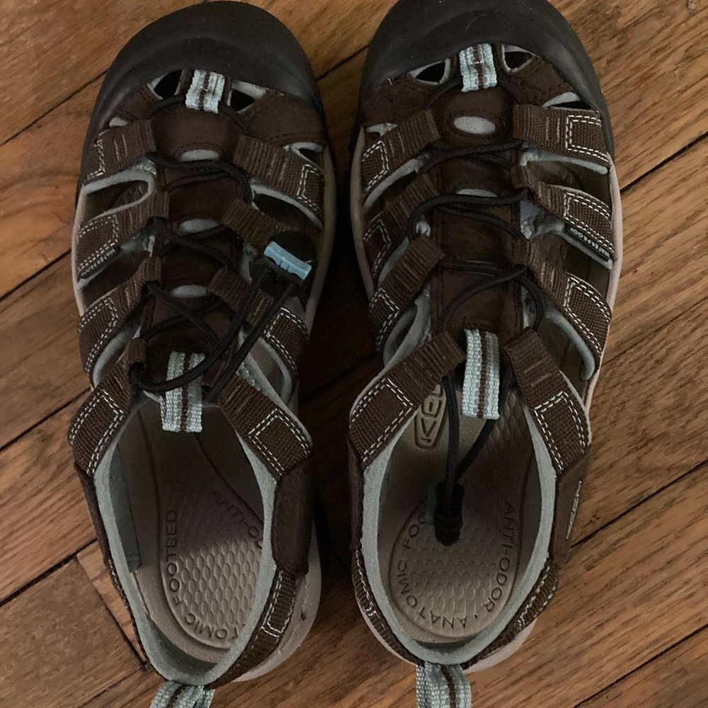 Keen Women’s Sandals, size 8.5, brown and light blue